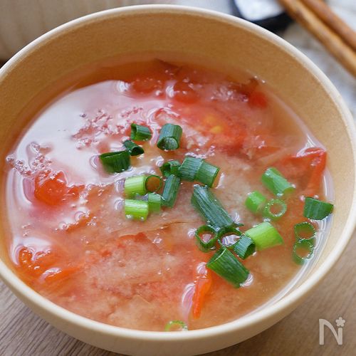 5分で完成🙌〈トマトの味噌汁〉材料5個でクセ旨ッ！リピ確定