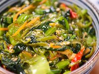 めかぶの美味しい食べ方😋めかぶと小松菜のとろとろ旨だし漬け