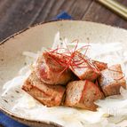 まぐろのサイコロステーキ『新玉と一緒がgood！』