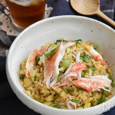 カニかまたっぷり中華風炒飯
