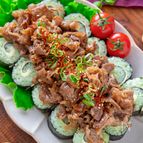 やみつき激うま！【甘辛ガパオ風牛肉のせ バジルチーズキンパ】