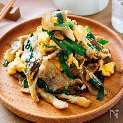 『豚バラ舞茸の甘辛ニラたま炒め』ご飯が進む♪スタミナおかず☆