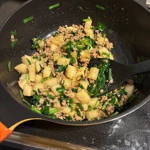 1169387の作ってみた!投稿(長芋とひき肉のスタミナオイぽん炒め)
