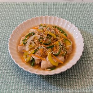 𝔂𝓾𝓶𝓲🍓の作ってみた!投稿(鶏むね肉の南蛮漬け♩野菜がモリモリ食べられる)