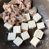 【豚こまブロッコリーのにんにく醤油マスタード炒め】節約の工程3