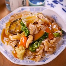豚肉と秋野菜たっぷりの八宝菜＆中華丼