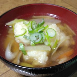 ももの作ってみた!投稿(ヘルシー! ふわふわ!とろけるおからすいとん汁)