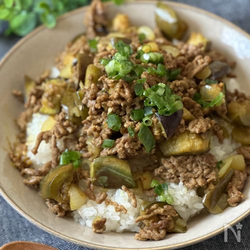出汁を感じる♪茄子の和風キーマカレー