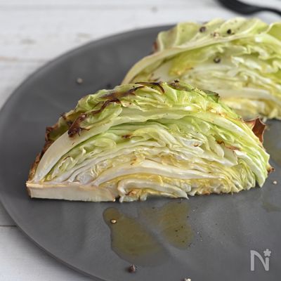 ただ焼くだけでこんなにおいしい！キャベツのオーブン焼き
