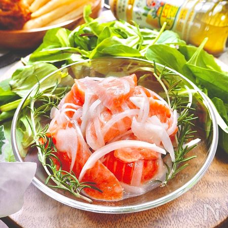 ドレッシング1本で サーモンと玉ねぎのまろやかレモンマリネ By Rinaty りなてぃ レシピサイト Nadia ナディア プロの料理家のおいしいレシピ