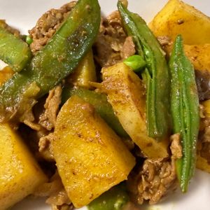 1285773の作ってみた!投稿(牛肉と春野菜のカレー炒め)