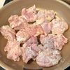 ご飯が進む♪【甘だれチキンとニラ混ぜ丼】の工程1