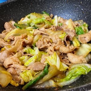 SHUNの作ってみた!投稿(【白菜で回鍋肉】簡単でご飯が進むおかず！美味しい～♪)