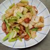 鶏皮坊主の作ってみた!投稿(パパっと10分！かぶとウィンナーの塩麹マスタード炒め)