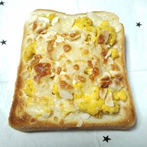 M＊Pの作ってみた!投稿(朝食にぴったり！カレー香るスクランブルエッグトースト)