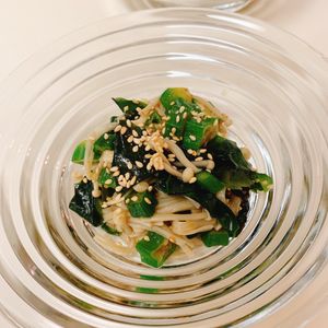 りんの作ってみた!投稿(おくらとわかめとえのきの《腸活♡中華サラダ》)
