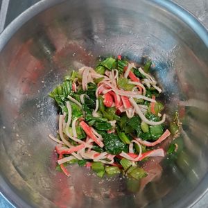 KUMIKOの作ってみた!投稿(レンチンで簡単♪チンゲンサイとカニかまのナムル)
