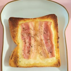 milkの作ってみた!投稿(ベーコンマヨトースト)