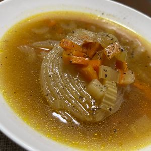 ぽちゃこの作ってみた!投稿(買い置き野菜で作れる♪焼き玉ねぎの甘～いオニオンスープ)