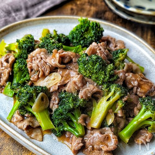 【ブロッコリーと豚肉のごちそう中華炒め】10分で完成✨
