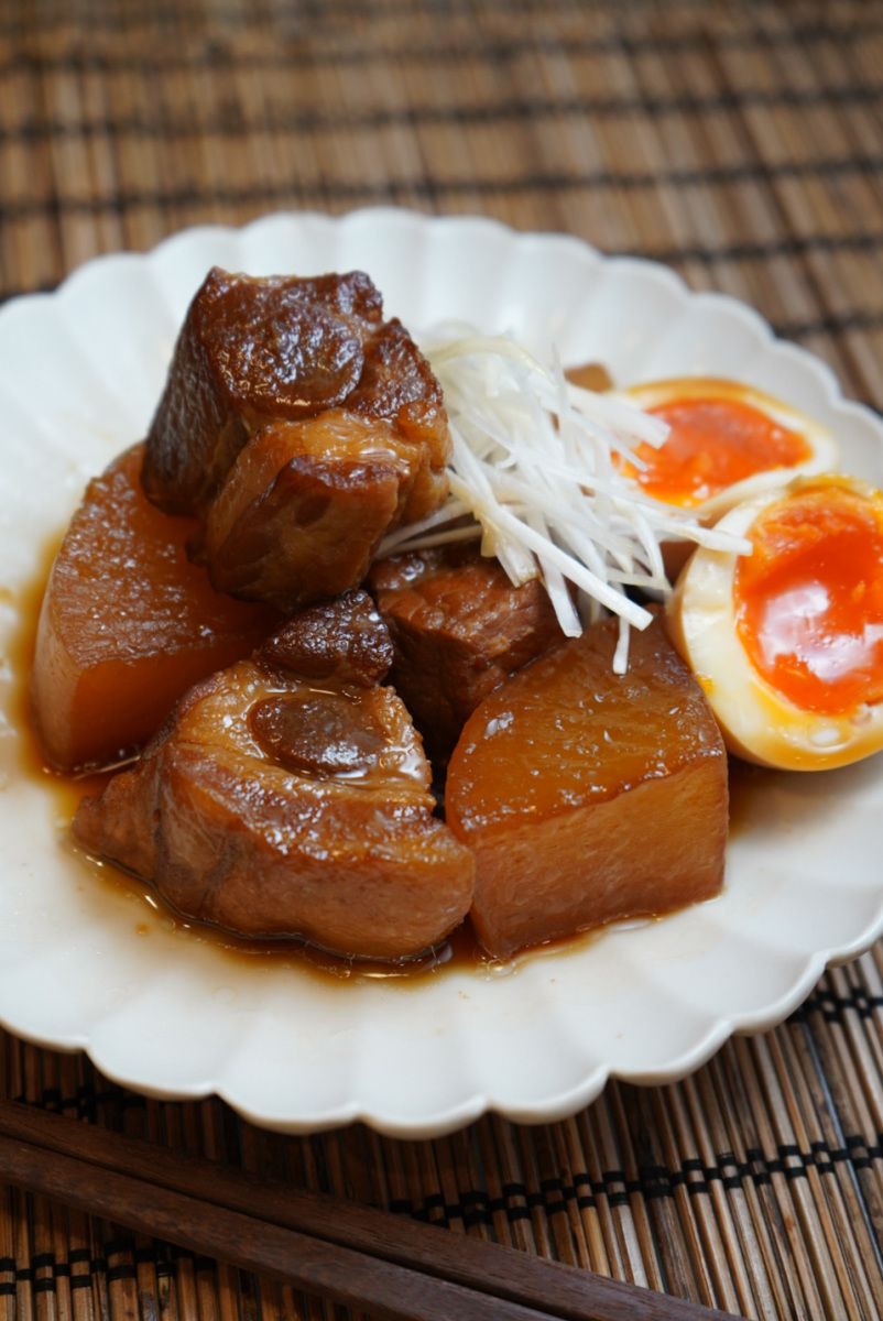 フライパンで作る！ほったらかしで完成『豚の角煮』 | レシピサイトNadia