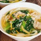 【豚肉とほうれん草のうどん 柚子胡椒風味】つゆがクセになる♪