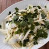 裏ワザで辛くない!新玉ねぎと海苔のやみつきサラダ