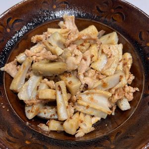 ちこりんの作ってみた!投稿(サバ缶と人参のだし醤油漬け)