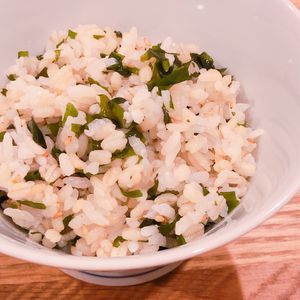 ミルクの作ってみた!投稿(昔懐かしい給食のわかめごはん【冷凍作り置き】)
