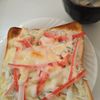 ゆみの作ってみた!投稿(【しらすとカニカマのチーズトースト】冷凍作り置きOK!)
