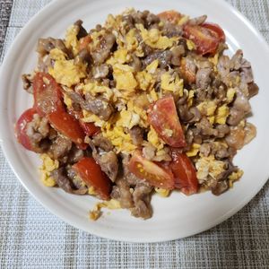 とももの作ってみた!投稿(【豚肉とトマたまスタミナ炒め】中華風♡生姜にんにく香る♬︎)