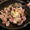 悪魔的美味しさ!砂肝にんにく醤油バター丼の工程4