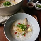 身体に優しい！鶏手羽先の中華粥