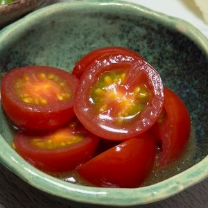みーこの作ってみた!投稿(驚くほど甘くなる　トマトの白だしマリネ)
