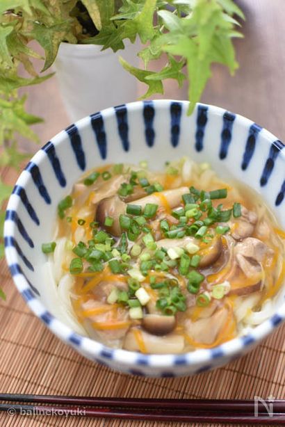 鶏肉ときのこのあんかけうどん