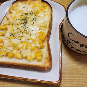 ナムディの作ってみた!投稿(子供も大人も大好き♡コーンマヨネーズの冷凍作りおきトースト)