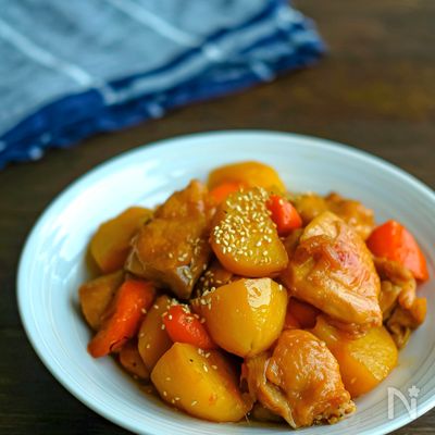 タッチム(鶏肉の煮物)韓国料理
