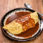 合い挽き肉とポテトのオムレツ（デミソースかけ）