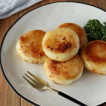 手間を省いてとことん簡単に！『とろ〜りチーズいももち』