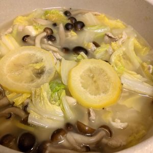 OrangeLemonの作ってみた!投稿(豚バラ白菜のネギ塩レモン鍋【#簡単 #節約 #やみつき】)