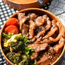 安い牛肉でもめっちゃ柔らかい♡旨ダレde激うま焼き肉丼♡