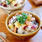 秋を堪能！『鮭とさつまいもとふじっ子（塩こんぶ）の混ぜご飯』