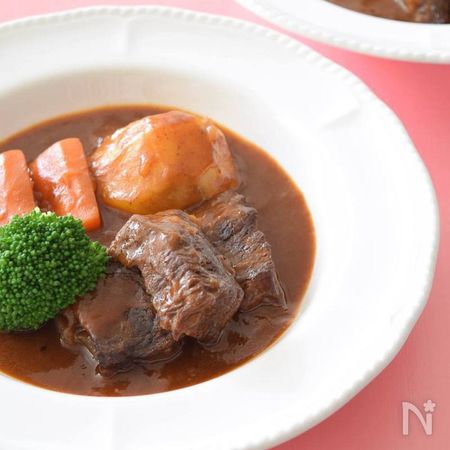 ビーフシチュー 圧力鍋で簡単 濃厚 By 豊田 亜紀子 レシピサイト Nadia ナディア プロの料理家のおいしいレシピ
