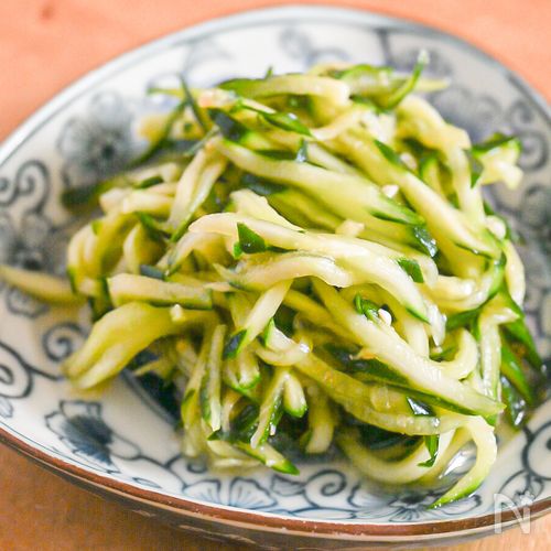 メイン食材はひとつだけ！きゅうりのみそ和え