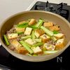 厚揚げと小松菜の甘辛そぼろ炒めの工程4