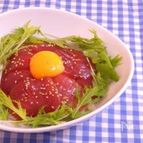 まぐろのユッケ丼