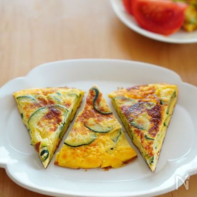 フライパンで簡単！ズッキーニのスパニッシュオムレツ