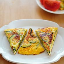 フライパンで簡単!ズッキーニのスパニッシュオムレツ