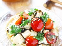 3分完成!【豆腐とトマトの塩昆布ごまサラダ】和えるだけ絶品