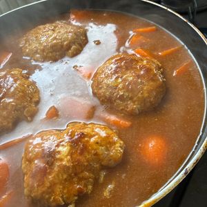 るびーの作ってみた!投稿(【トマト煮込みハンバーグ】我が家の人気おかず)